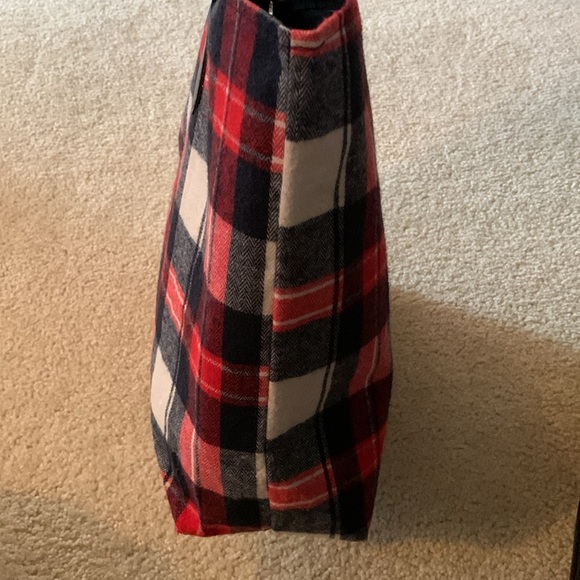 Yankee Candle Festive Plaid - Red, White & Dark Blue Tote Bag - NWOT - Picture 6 of 17